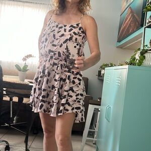 Mini dress with ruffles pink and black Banana Republic